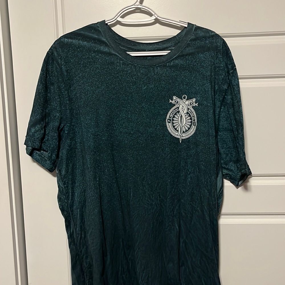 Men’s Imperial Motion Buckle Short Sleeve Tee! Size XL, excellent condition!